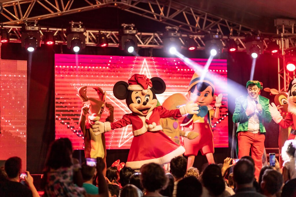 Encerramento Mágico do Natal em Luzerna/SC: Show Infantil com Personagens Encantados!