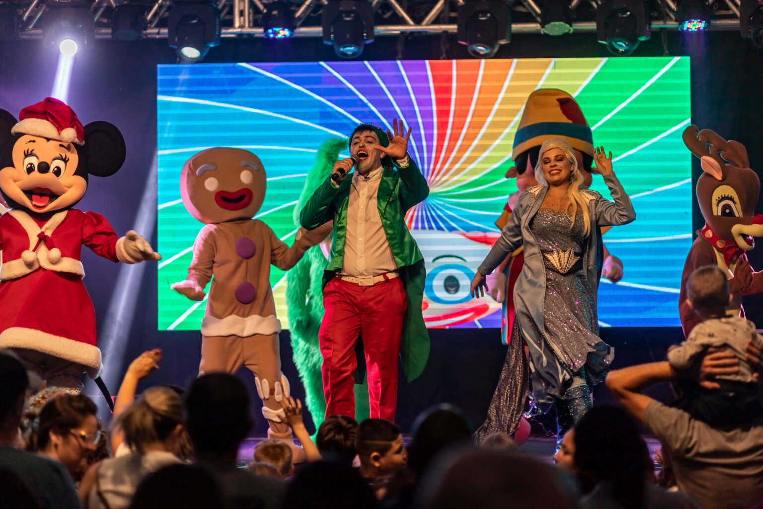 Encerramento Mágico do Natal em Luzerna/SC: Show Infantil com Personagens Encantados!