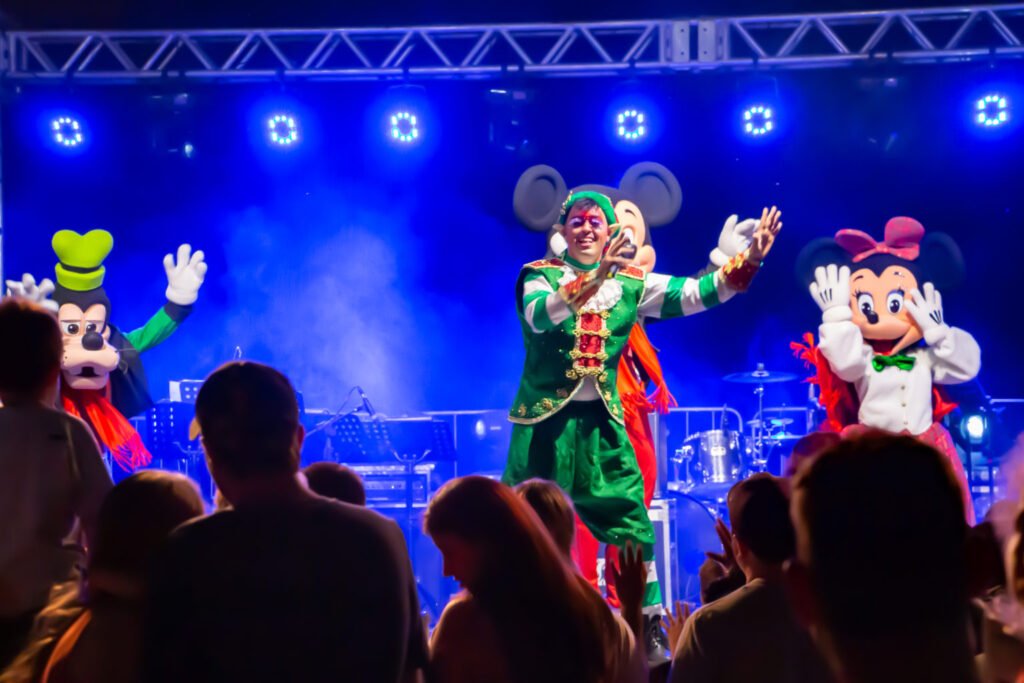 Chegada do Papai Noel e Aniversário da Cidade de Marcelino Ramos/SC: Um Show Inesquecível de Personagens e Magia!